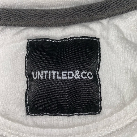 Untitled & Co Sweater - Picture 3 of 3